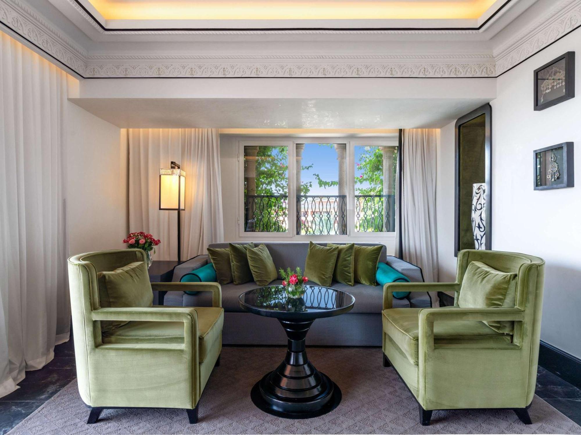 Sofitel Marrakech Palais Imperial & Spa Марракеш Екстер'єр фото The living room of a suite at the Mandarin Oriental, Paris