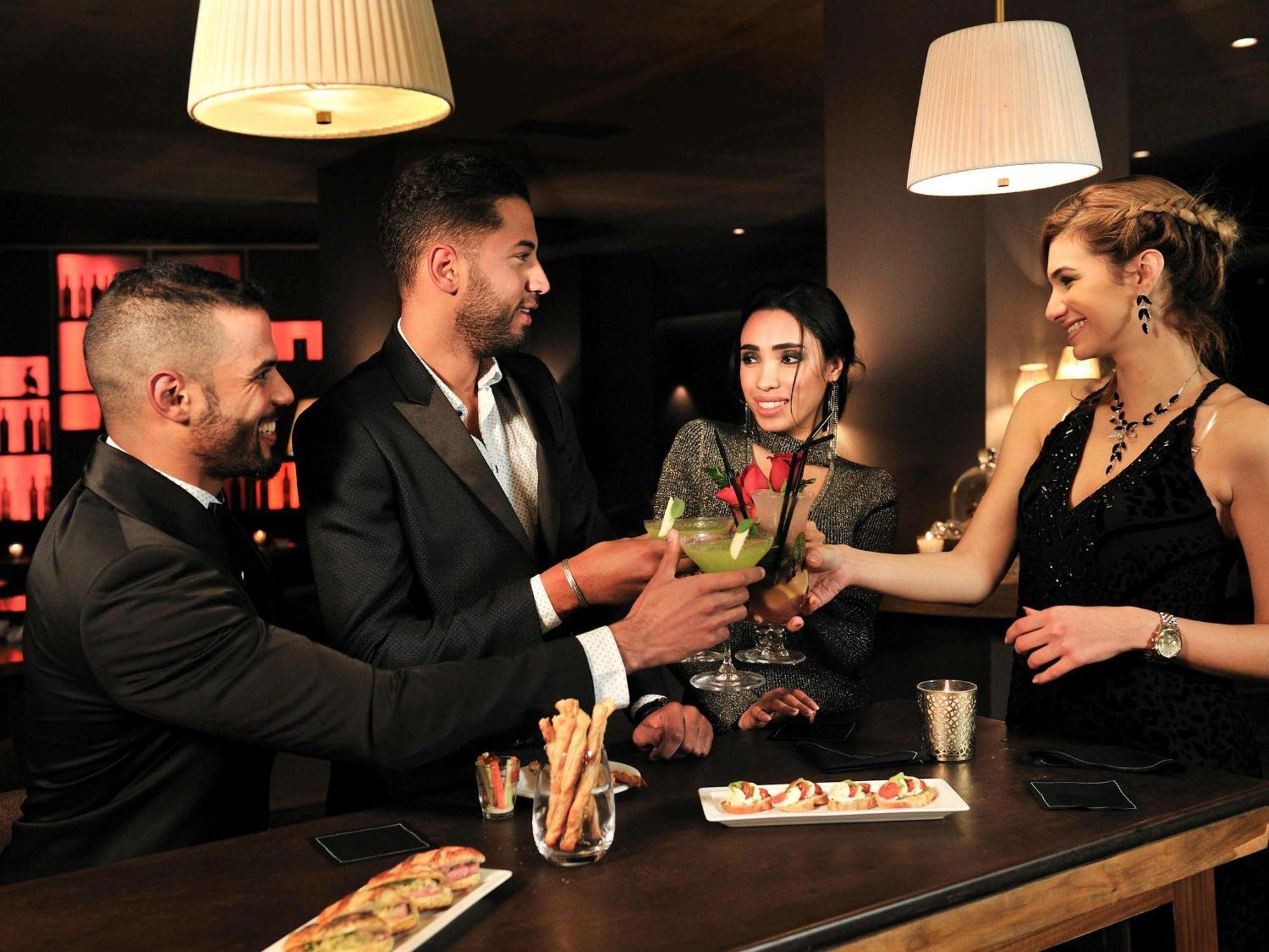 Sofitel Marrakech Palais Imperial & Spa Марракеш Екстер'єр фото The bar at the Ritz-Carlton, Tarrant County