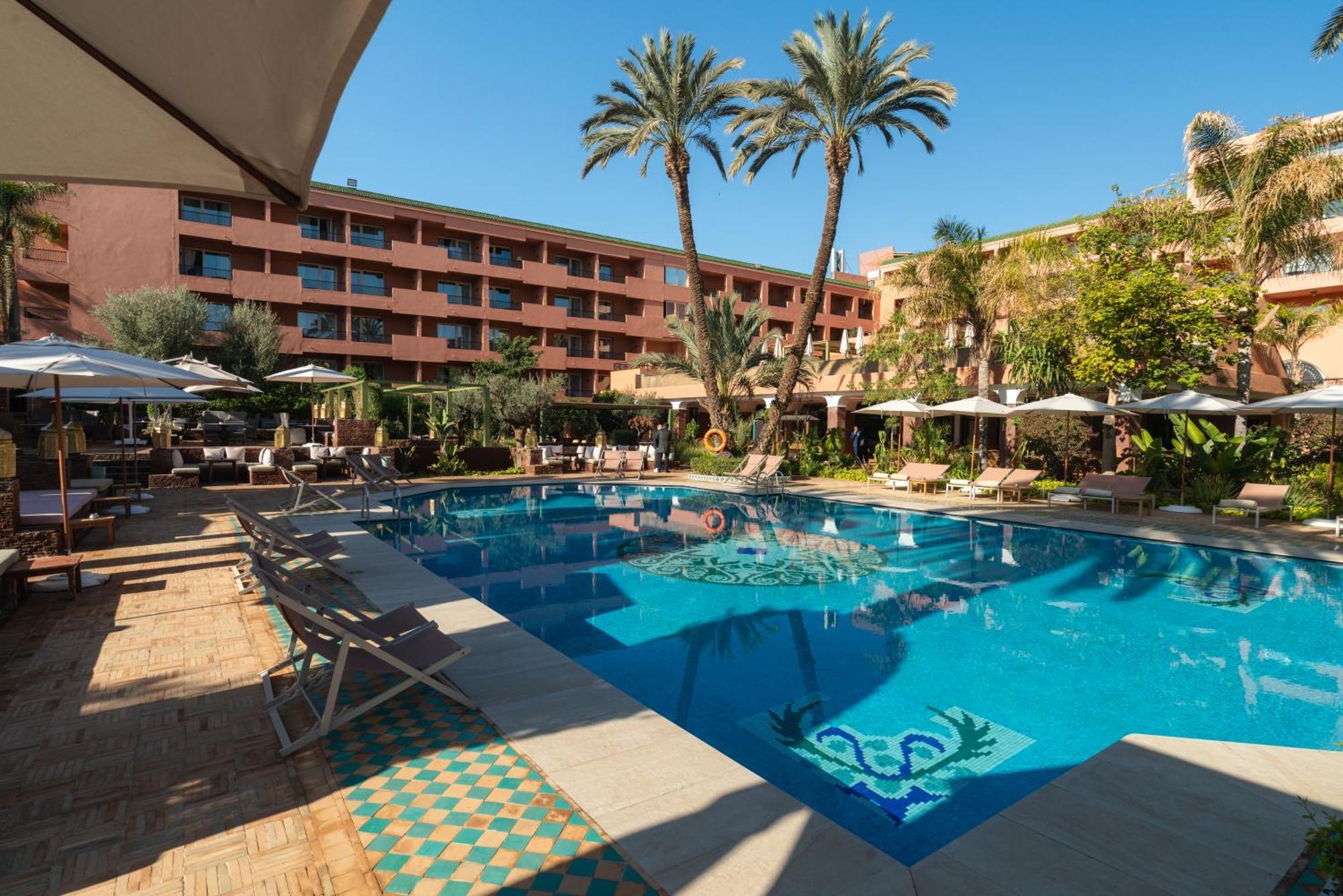Sofitel Marrakech Palais Imperial & Spa Марракеш Екстер'єр фото The swimming pool at the hotel